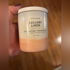 White Barn Lullaby Linen Candle - Cream and Tan